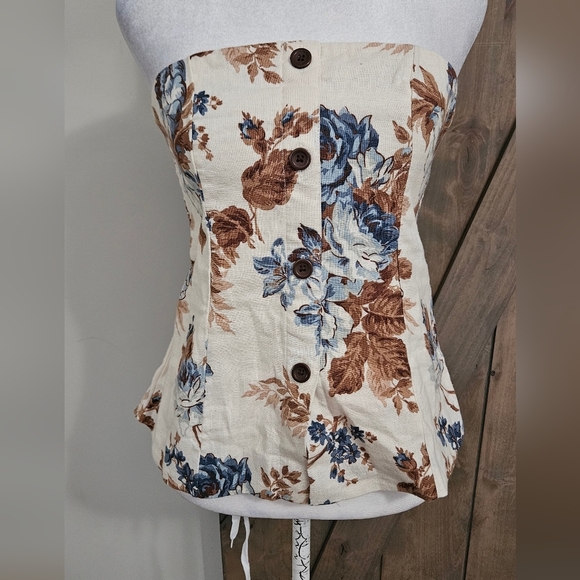 ABERCROMBIE & FITCH Strapless flared hem top in cream botanical print.XS NWT - Picture 7 of 13